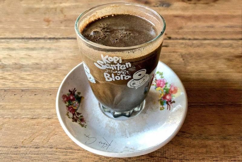 Uniknya Kopi Santen Mbah Sukijah, Kuliner Khas Blora yang Melegenda
