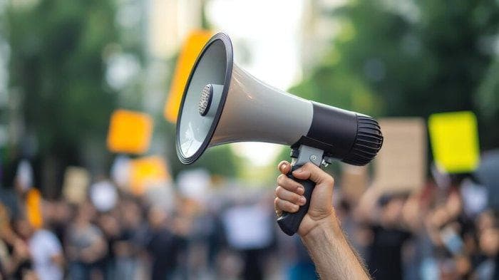 Selama yang disampaikan adalah fakta, maka sah-sah saja. (Freepik)