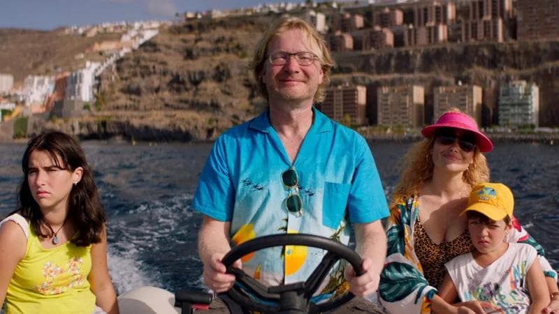 Gambaran Keindahan Kepulauan Canaria di Spanyol pada Film 'Killing Crabs'