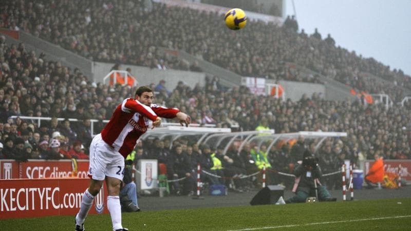 Lemparan ke dalam Rory Delap yang melegenda. (AFP/Getty Images/Ian Kington)