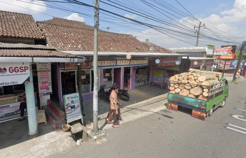 Warung Makan Sumowono sudah eksis sejak 60 tahun silam. (Google Street View)