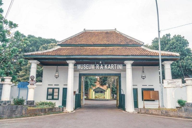 Museum RA KArtini berlokasi di Jl. Gatot Subroto No.8, Kutoharjo, Kec. Rembang, Kabupaten Rembang, Jawa Tengah. (dok. Museum RA Kartini)