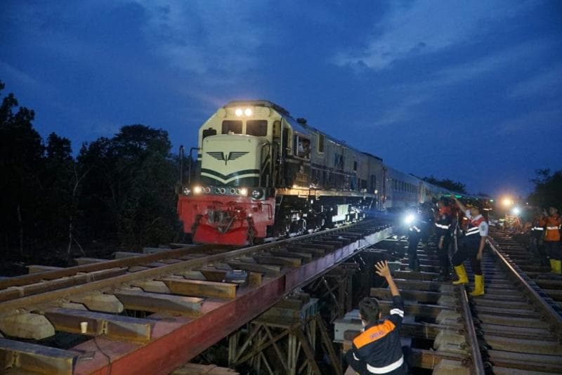 Jalur hulu Stasiun Gubug-Karangjati kembali bisa dilewati. (via Harian Terkini)