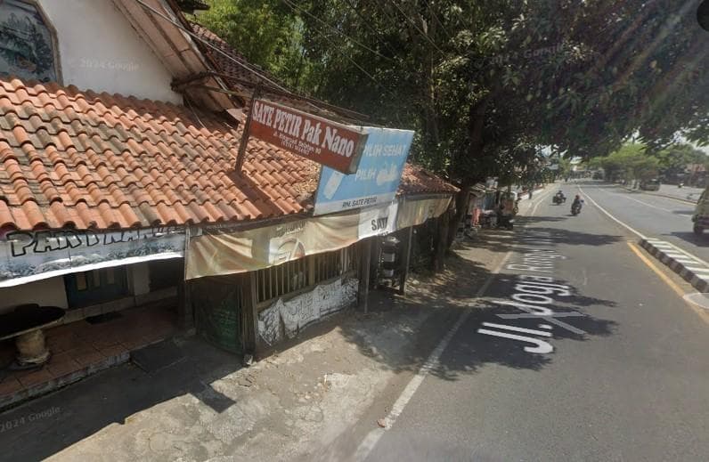 Warung Satai Petir Pak Nano di Jalan Ring Road Selatan, Yogyakarta. (Google Street View)