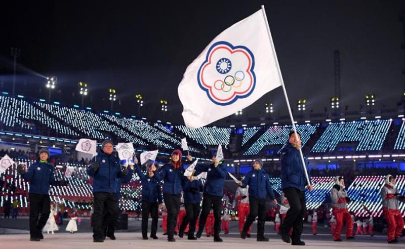 Bendera yang dibawa atlet Taiwan di ajang olahraga. (Cnn/Getty Images/Matthias Hangst)