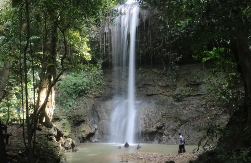 Air Terjun Widuri punya ketinggian kurang lebih 40 meter. (Trenasia.com/ Khafidz Abdulah Budianto)