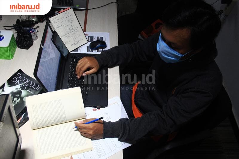 UTS daring open book. (Inibaru.id/ Triawanda Tirta Aditya)