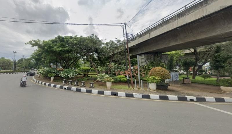 Bundaran Kalibanteng di Kota Semarang. (Google Street View)