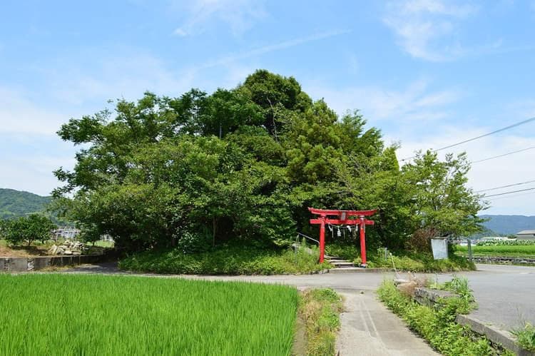 Gunung Benten, gunung terpendek di Jepang. (Wikimedia/Saigen Jiro)