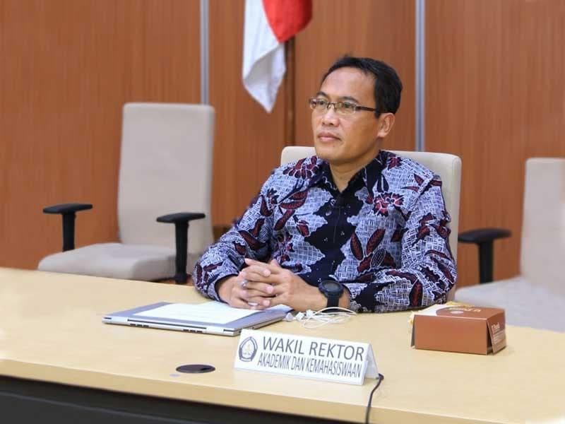 Prof. Budi Setiyono, Guru Besar Ilmu Pemerintahan FISIP Undip yang dilantik jadi Sekretaris Kementerian/Sekretaris Utama BKKBN. (Dok. Undip)