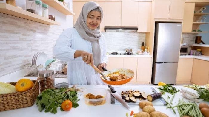 Diet saat puasa tetap bisa dilakukan. (Freepik/odua)