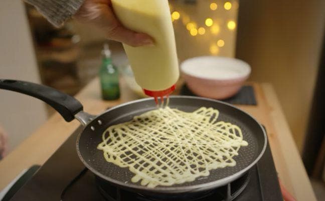 Bentuk roti jala menyerupai jala nelayan. (diyprintingsupplay)