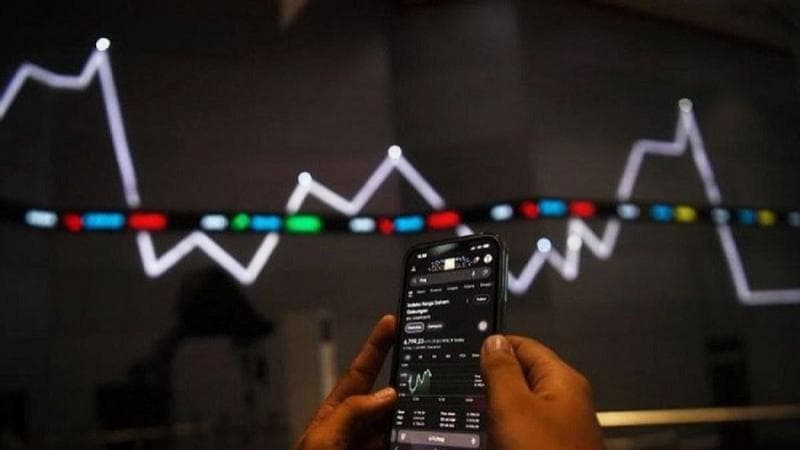 IHSG Anjlok sampai lebih dari 5 persen bikin BEI menetapkan trading halt. (VOI/Antara)