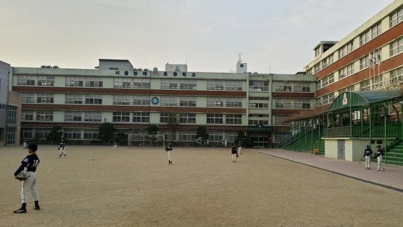 Sekolah-sekolah di Korea Selatan semakin sepi gara-gara semakin berkurangnya jumlah anak kecil di sana. (Wikimedia Commons/Daehan31)
