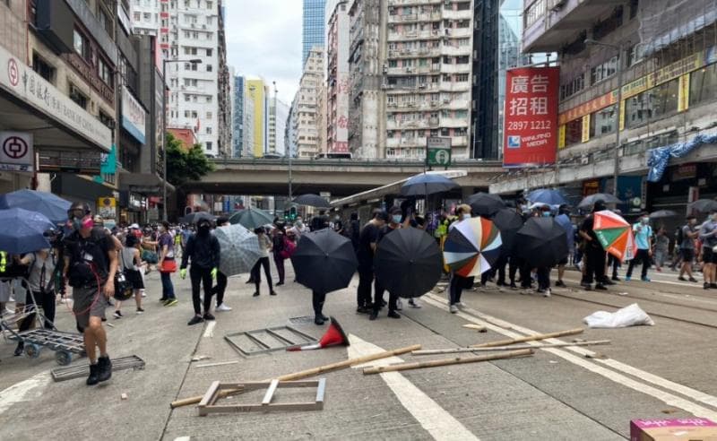 Aksi unjuk rasa di Hong Kong pada 2019-2020 lalu. (X/tommywalkerco)