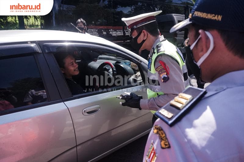 Ganjar Pranowo memberi opsi untuk membuat pos pantau seprerti Kota Semarang. (Inibaru.id/ Audrian F)<br>