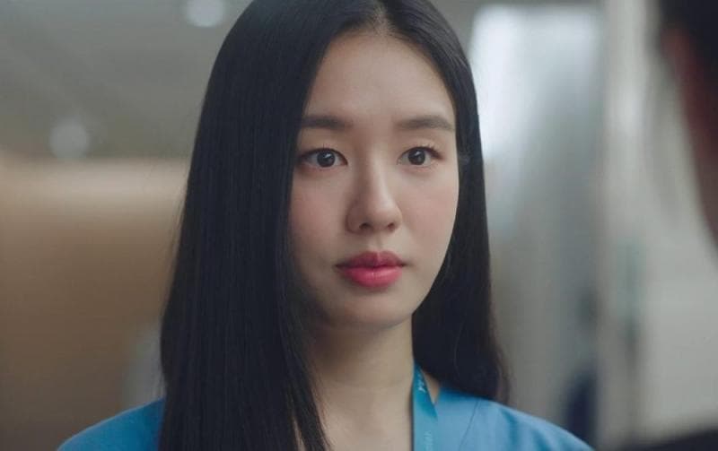 Chu Min-ha saat jadi cameo di 'Resident Playbook. (tvN)