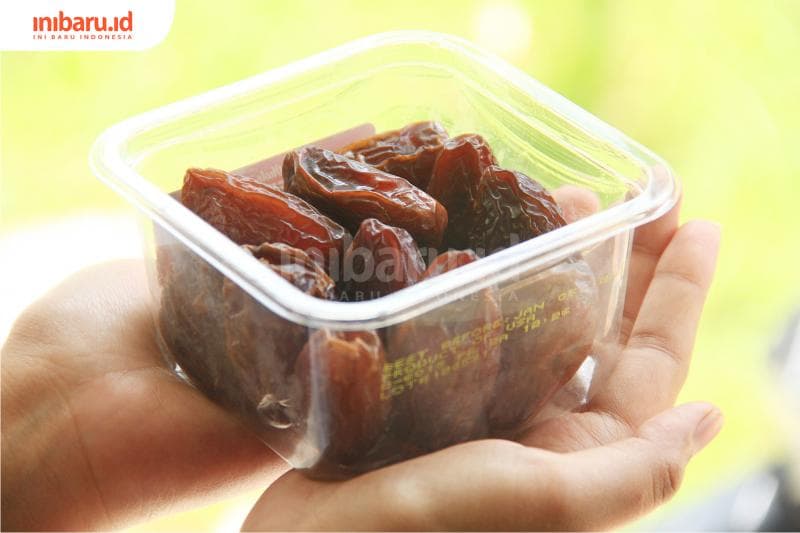 Kurma cocok untuk dikonsumsi saat buka puasa (Inibaru.id/ Triawanda Tirta Aditya)