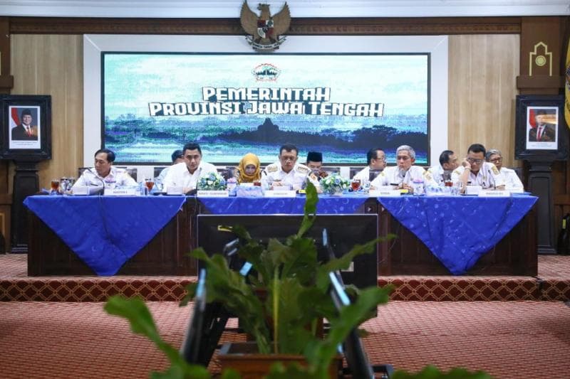 Ahmad Luthfi mengimbau masyarakat untuk taat membayar pajak&nbsp; (Humas Jateng)&nbsp;