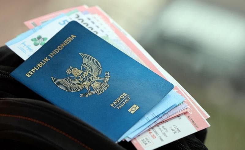 Pemegang paspor Indonesia bisa datang ke beberapa negara Eropa tanpa mengurus visa. (Kemenkumham NTB)