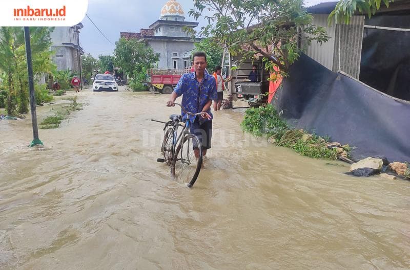 Banjir terjadi di Desa Krajanbogo, Kecamatan Bonang, Kabupaten Demak. (Inibaru.id/ Sekarwati)