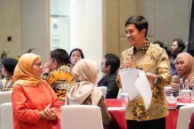 Wakil Menteri Kesehatan Prof Dante Saksono Harbuwono, memaparkan data mengenai perkembangan kasus TBC di Indonesia dalam Forum Public Hearing bertajuk “Negara Beri Bukti, Masyarakat Terima Hasil”, Rabu (28/5). (Kemenkes) 