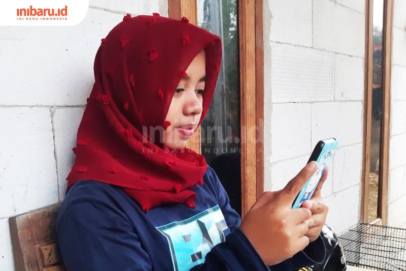 Semoga rasa rindunya segera terobati ya. (Inibaru.id/Julia Dewi Krismayani)