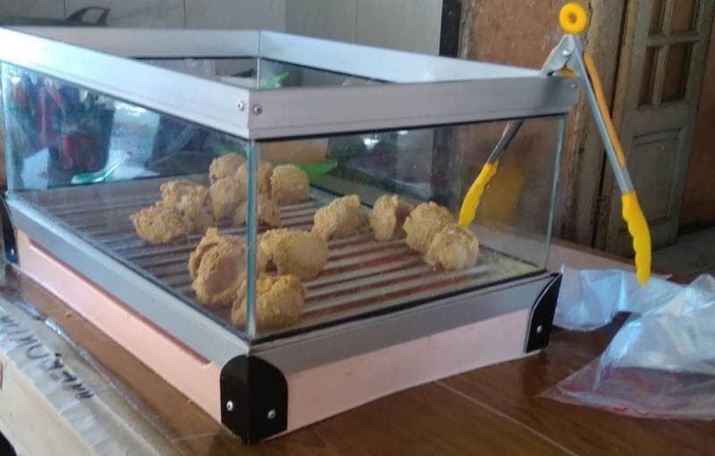 Sejumlah tahu walik yang baru selesai dimasak di Tahu Walik Bu Ida. (Oelfa Nadziroh)