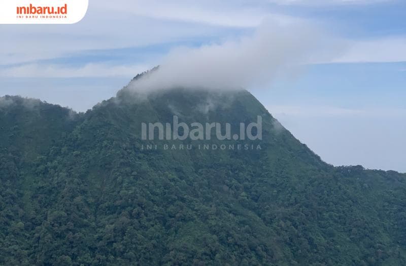 Walaupun tektok hanya sehari, persiapan fisik dan perlengkapan yang matang juga sangat diwajibkan untuk mendaki gunung.&nbsp;(Inibaru.id/ Rizki Arganingsih)