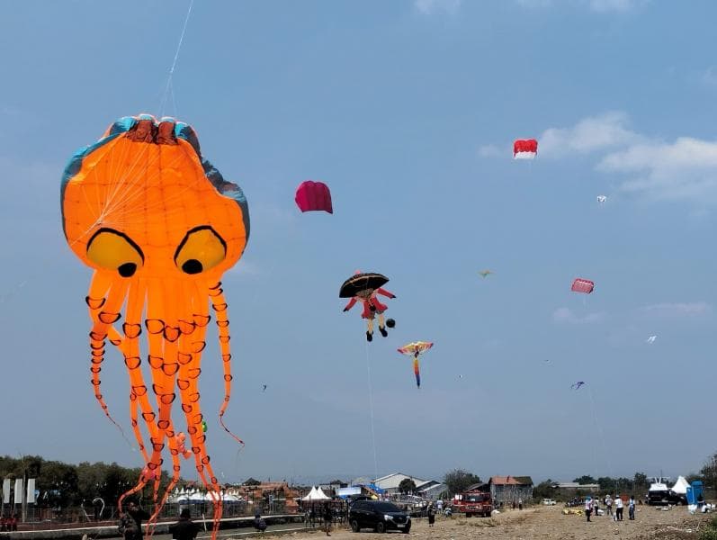 Diperkirakan 25 ribuan warga bakal memadati festival layang-layang di Kota Semarang nanti. (Aboutcirebon)