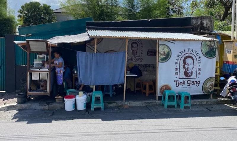 Bukan Bakmi Biasa, Ini Dia Bakmi Pangsit Tjek Siang yang Melegenda di Magelang