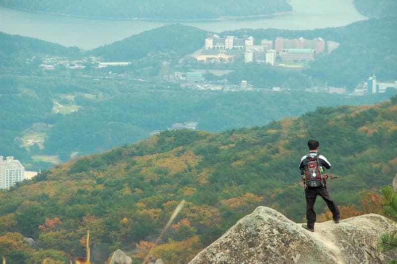 Di Korea Selatan, Mahasiswa Bisa Mendapatkan Beasiswa dengan Syarat Mendaki Gunung!