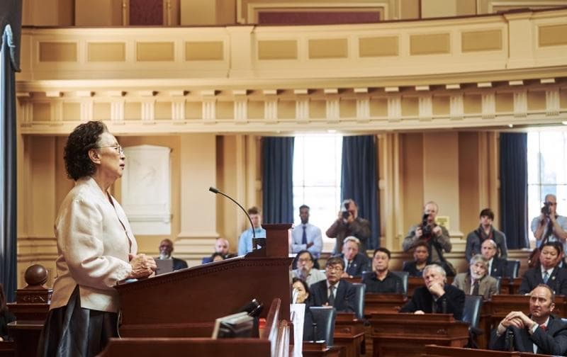 Ok-Bun tatkala menyuarakan perjuangan korban perempuan di Korea Selatan pada masa penjajahan Jepang. (Lotte Entertainment)