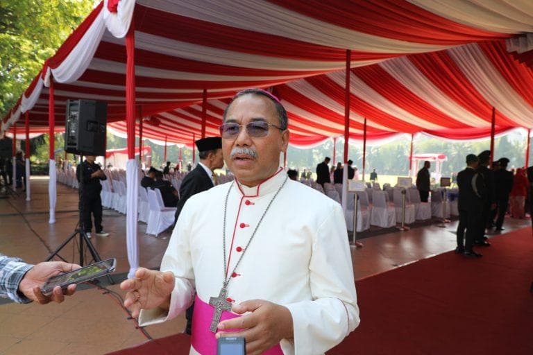 Uskup Agung Robertus menegaskan pluralitas masyarakat Jateng merupakan kekuatan. (Humas Jateng)&nbsp;