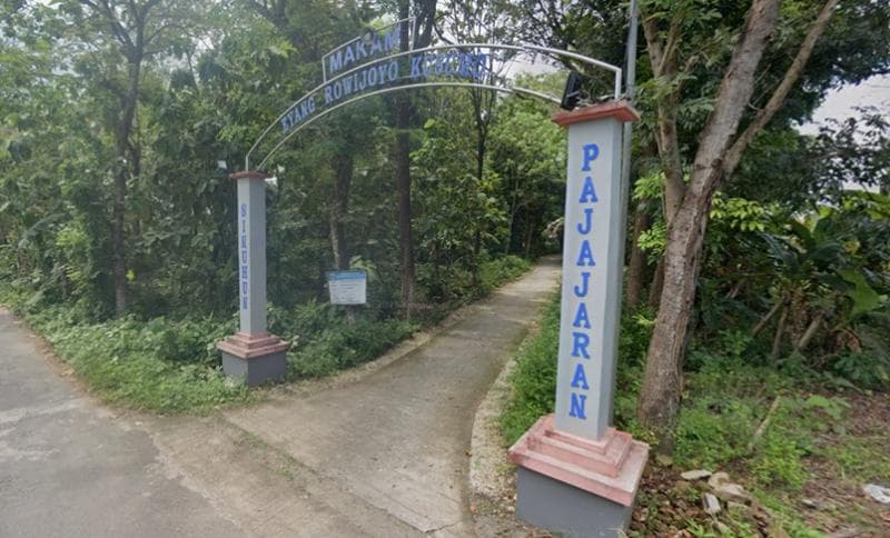Makam Eyang Suryo Kusumo di Desa Mejobo, Kudus. (Google Street View)
