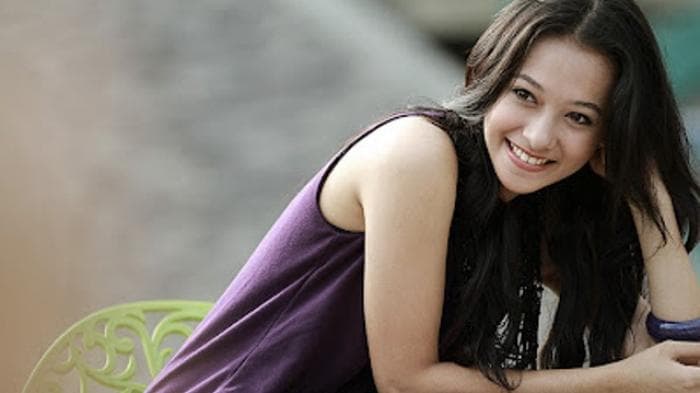 Quiet luxury nggak memiliki standar kecantikan. Semua orang bebas menonjolkan karakternya. (bingkaiberita)