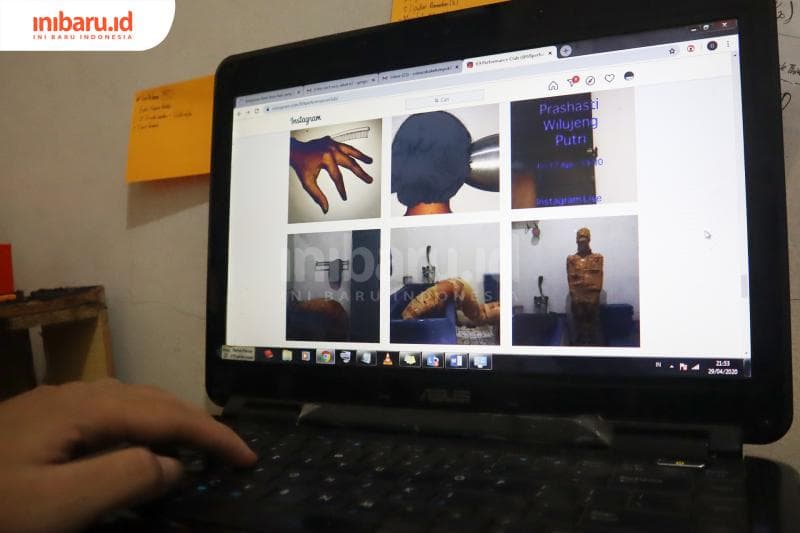 Pameran seni performans bisa diakses di akun Instagram @69performanceclub. (Inibaru.id/ Gregorius Manurung)