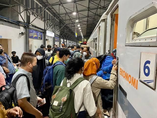 Agustus 2025, Setengah Juta Orang Pilih Naik KA dari Daop 4 Semarang