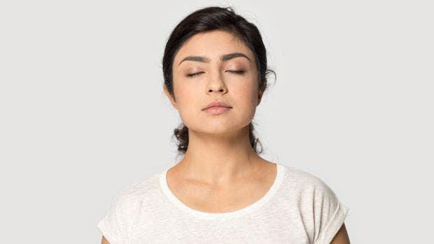 Atasi Cemas Akibat Kabar Negatif dengan Pola Napas Sederhana Ini