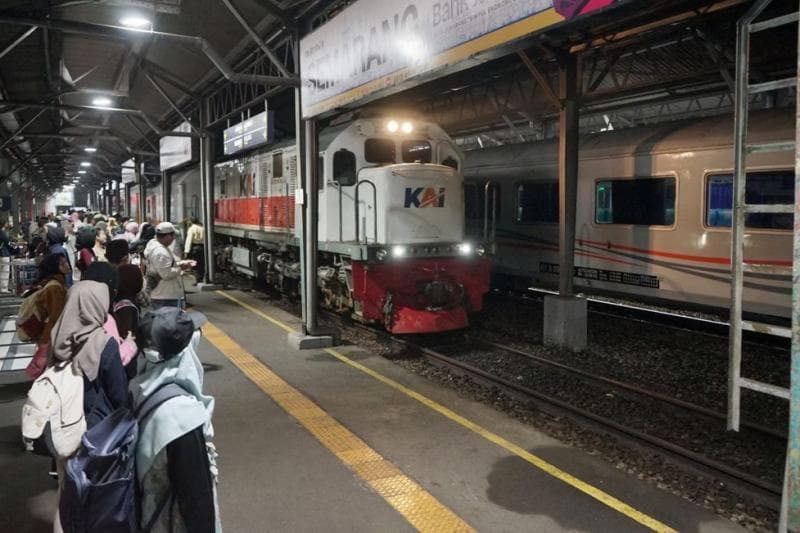 Ilustrasi: KAI Daop 4 Semarang melayani 206.218 penumpang selama libur panjang 4–7 September 2025. (Humas KAI Daop 4)