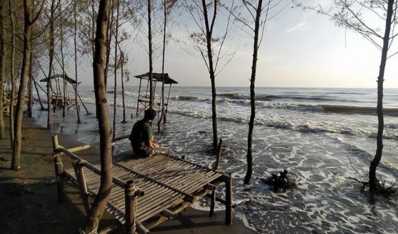 Pantai Kertosari di Kabupaten Pemalang. (Hani Prabowo)