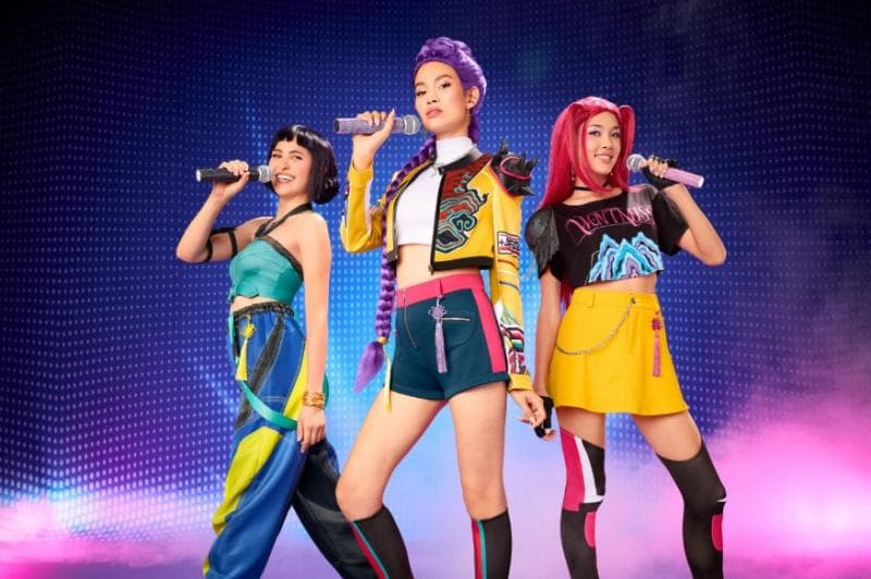 Kostum Rumi, Mira, dan Zoey juga laris manis untuk Halloween 2025. (Spirit Halloween)