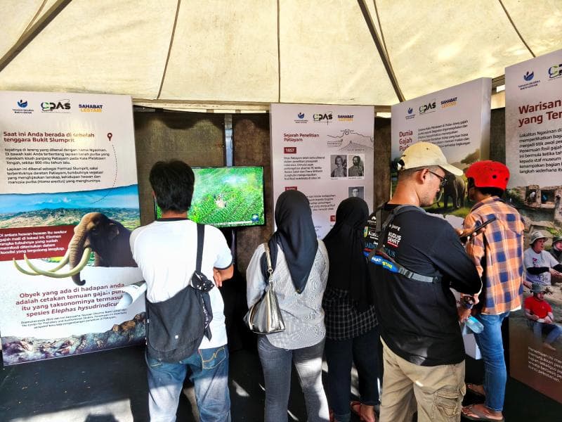 Pameran pop-up dalam gelaran Scooter Green Patiayam 2025. (Inibaru.id/ Anam)