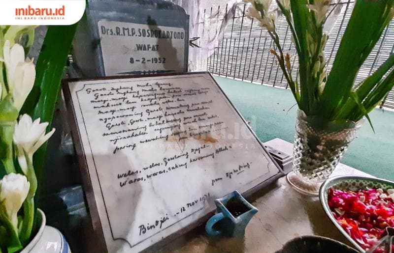 Makam Sosrokartono. (Inibaru.id/ Imam Khanafi)