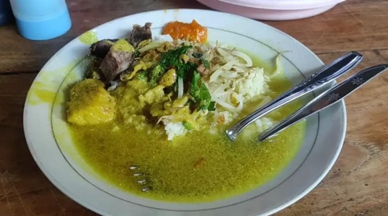 Soto Kare Reksa Pak Bas di Salatiga. (Espos/Hawin Alaina)