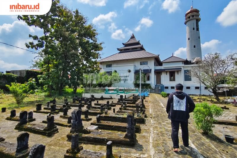 Komplek pemakaman Citrosoma di Sendang Jepara (Inibaru.id/Imam Khanafi)