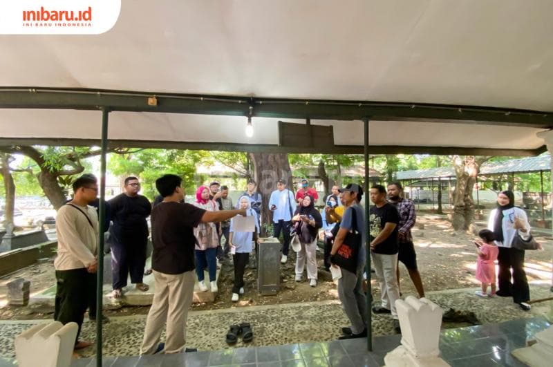   David Nova, storyteller yang memandu acara (Inibaru.id/Imam Khanafi)  