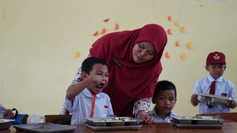 Ilustrasi: Orang tua penerima program MBG bisa melaporkan riwayat alergi buah hatinya ke sekolah atau penyelenggara MBG. (Humas BGN)