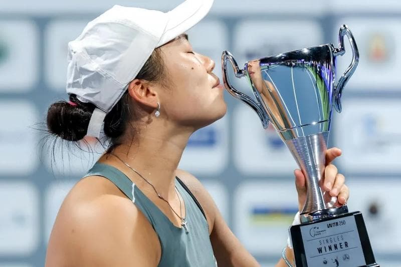 Raih Dua Gelar di Chennai Open 2025, Janice Tjen Tutup Musim dengan Peringkat Tertinggi