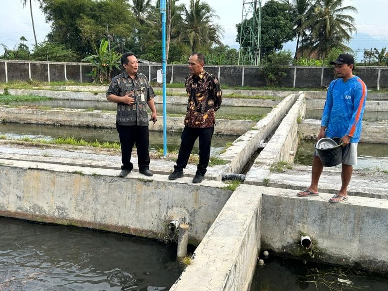 Sumanto mendorong panen ikan being dua bulan sekali. (DPRD Jateng)&nbsp;